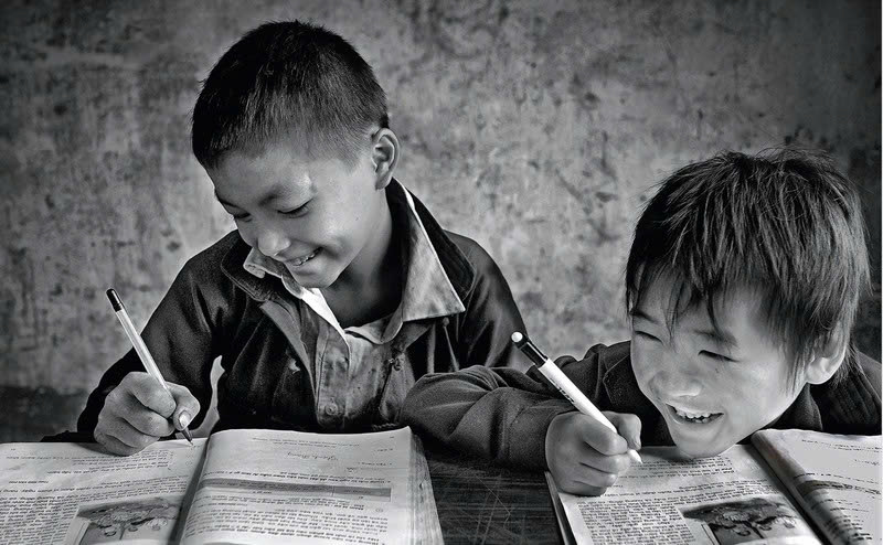 Nhóm tình nguyện Fly to Sky